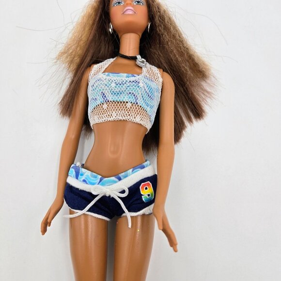 Teresa Cali Girl Fashion Barbie Doll 2003 C6463 Mattel Read - Picture 15 of 16